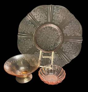 G4 - Vintage Pink Depression Glass Platter & Bowls Set