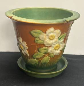 G1 - Vintage Roseville White Rose Planter with Under Plate