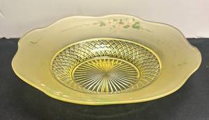 G2 - Vintage Lancaster Glass Amy Patterned Bowl