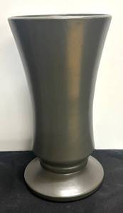 G5 - Vintage McCoy Pottery Floraline Vase