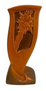 G1 - Vintage Roseville Silhouette Fan Vase