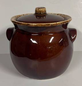 H1 - Vintage Hull Pottery Bean Pot