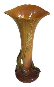 I6 - Vintage Roseville Wincraft Trumpet Vase