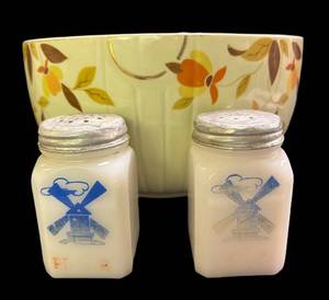 E4 - Vintage Hall Autumn Leaf 6 in Radiance Bowl & McKee Milk Glass Shakers