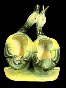 D3 - Vintage Hull Pottery #95 Duck Planter
