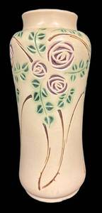 C4 - Vintage Roseville Velmoss Scroll Vase