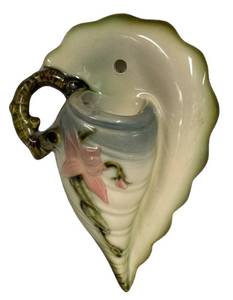H6 - Vintage Hull Woodland Wall Pocket
