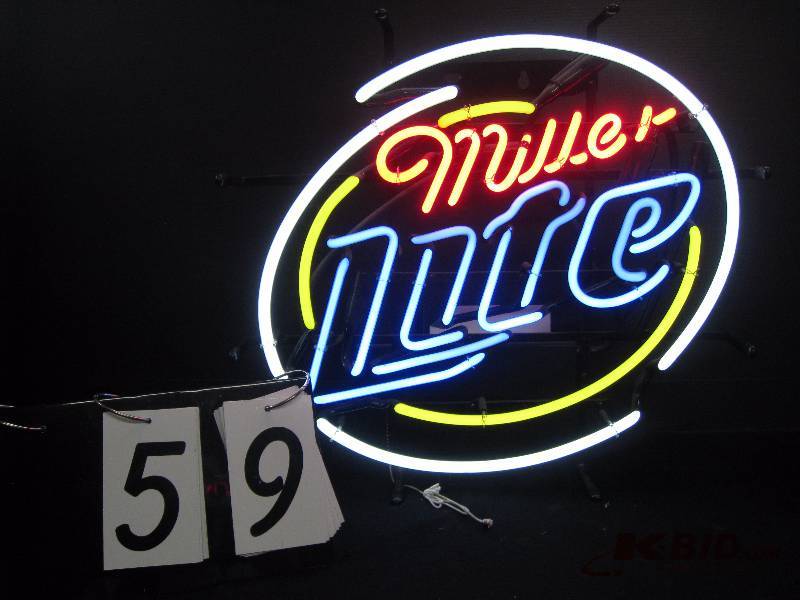 lot 59 image: Miller Lite neon 20 w x 19 h