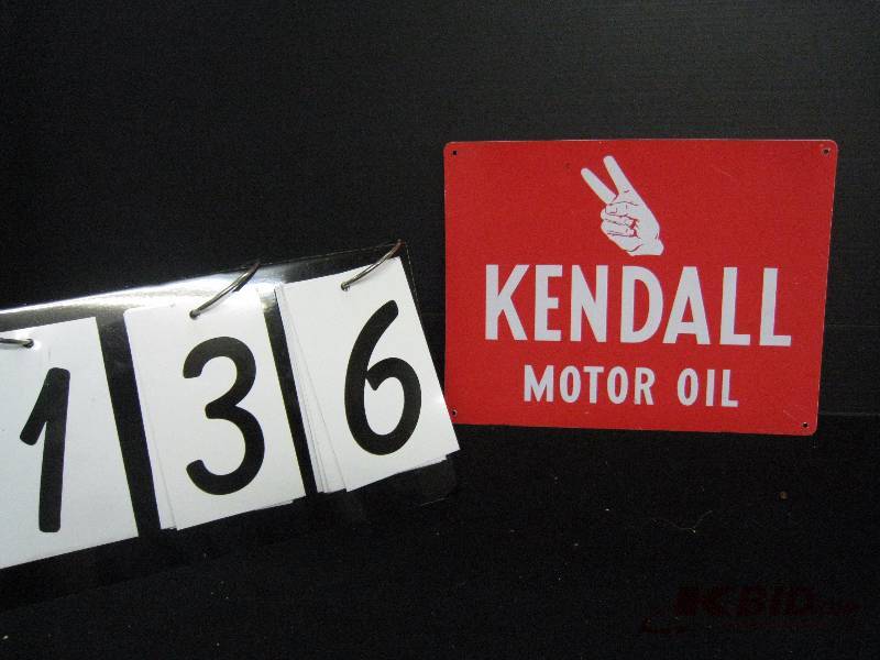 lot 136 image: Kendall Motor oil tin, reproduction 11 w x 8 h