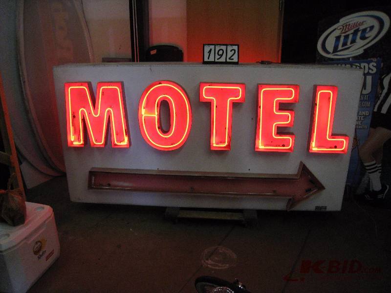 lot 192 image: Motel, double-sided neon, former exterior sign, flashing arrow 96 w x 48 h x 12 d
