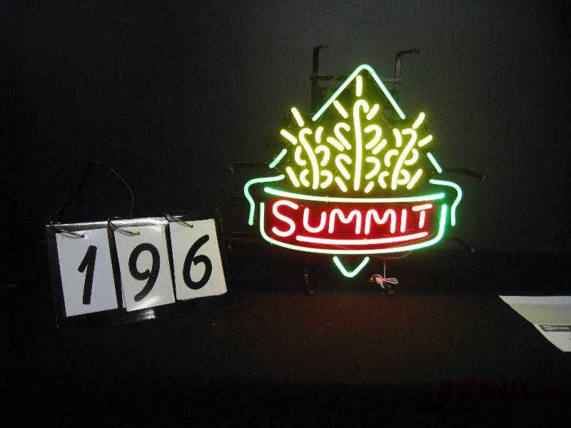 lot 196 image: Summit, mini - new in box 18 w x 18 h