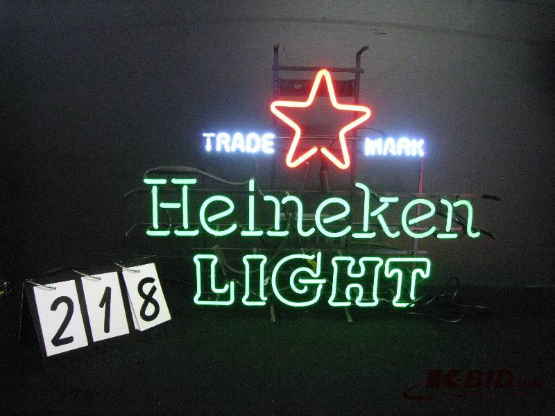 lot 218 image: Heineken Light Trademark neon - excellent condition 32 w x 24 h