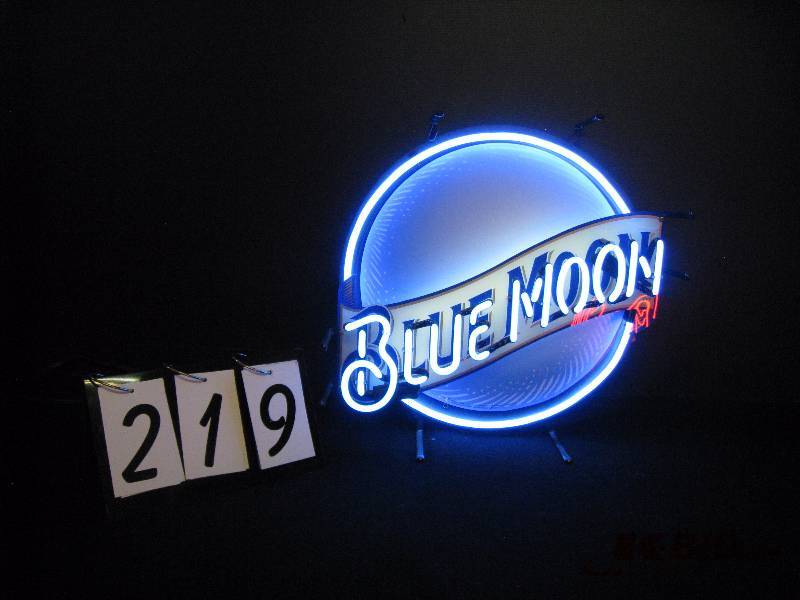 lot 219 image: Blue Moon neon sign, small - excellent condition 19 w x 18 h