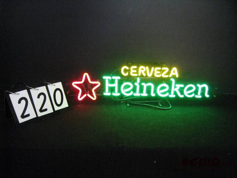 lot 220 image: Heineken Cerveza neon - good shape 31 w x 9 h