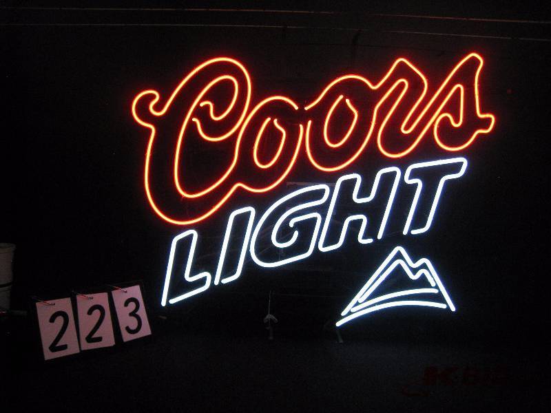 lot 223 image: Coors Light with Mountain Logo neon, large - Like New 38 w x 31 h