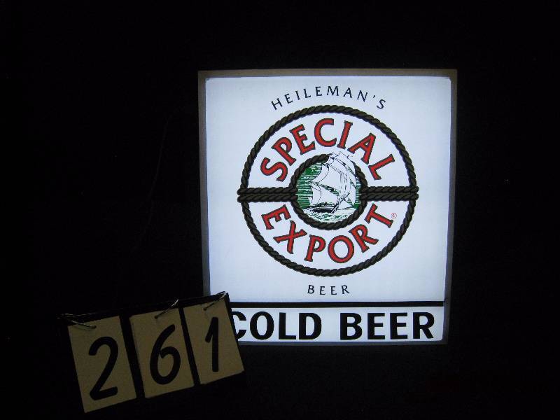 lot 261 image: Special Export two-sided light up sign - looks new 20 w x 22 h