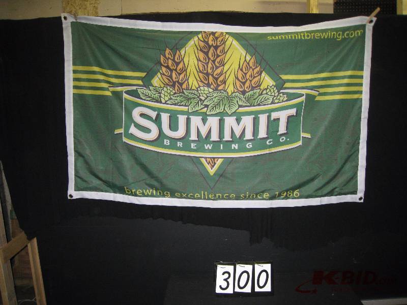 lot 300 image: Summit logo flag  banner 60 w x 36 h