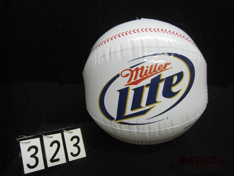 lot 323 image: Miller Lite inflatable baseball 21 diam.