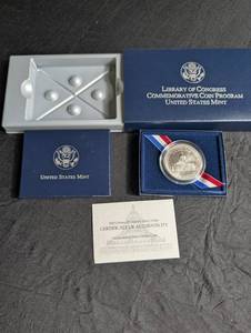 2000 Library of Congress Silver Dollar Coin With Coa