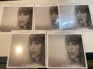 C4 - Taylor Swift 2026 Official 16-month Calendars (Lot of 5)