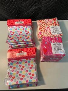 NC 3 - Valentine Party Supplies Assortment - Cello Bags & Napkins