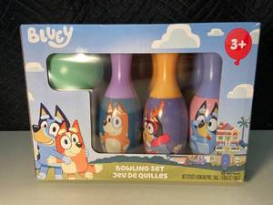 D2 - Bluey Bowling Set