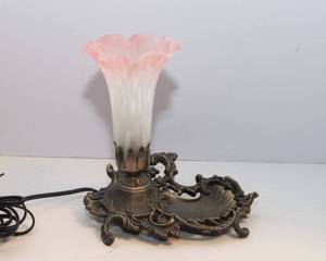 Vintage Tiffany Style Lily Pond Accent Lamp  Pink Glass Shade