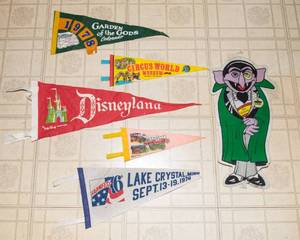 Vintage Pennants Lot  Disneyland, Circus World, Garden of the Gods & More