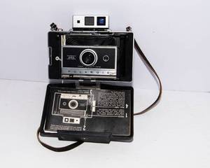 Vintage Polaroid 250 Automatic Land Camera