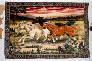 Vintage Horse Wall Rug Tapestry  6 x 4