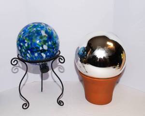 Garden Gazing Balls  Set of 2