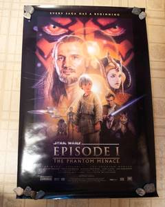 Star Wars Episode I  The Phantom Menace Original Movie Poster (Version B) & Pin