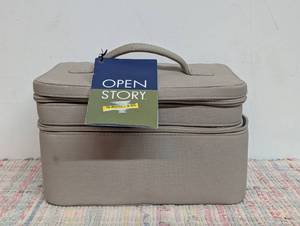 Cosmetic & Jewelry Organizer