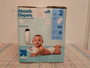 162 Diapers Size 2 (12-18lbs) By up&up