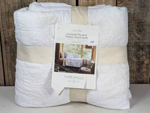 TwinTwin Extra Long Garment Washed Paisley Stitch Quilt White - Threshold