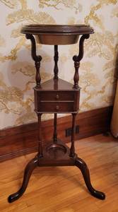 Mahogany Trifoot Tall Plant Stand