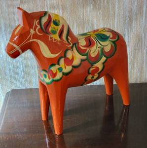 Large Painted Swedish Dala Horse