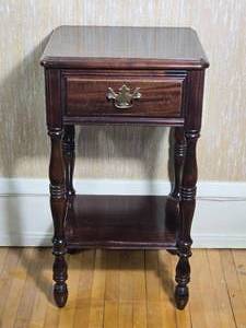 Traditional Mahogany One Drawer Side Table