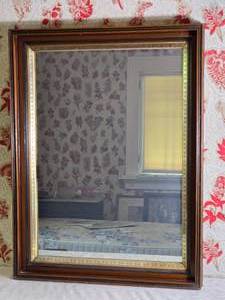 Traditional Wood Framed Wall Mirror with Gilt Inner Border