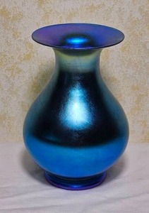 Steuben Blue Aurene Art Glass Vase�Unmarked