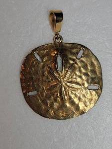 14K Yellow Gold Sand Dollar Pendant  17g