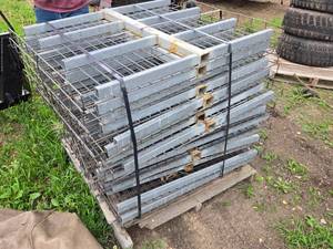 Lot of 16 Metal Wire Panels - 34x42.5