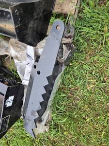 Wolverine FCM-31-32IN Skid Steer Thumb Attachment - New