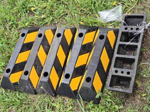Lot of 6 Rubber Parking Curb Stops with Bolts Set - 6x21