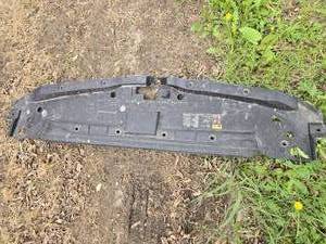 2015 Chevrolet 2500 Silverado Engine Cover Panel