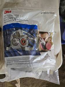 New 3M 630007026 Half Facepiece Respirator Large