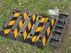 Lot of 6 Rubber Parking Curb Stops with Bolts Set - 6x21