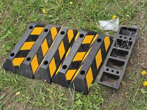 Lot of 6 Rubber Parking Curb Stops with Bolts Set - 6x21