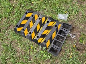 Lot of 6 Rubber Parking Curb Stops with Bolts Set - 6x21
