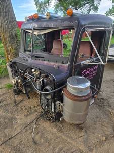 Cab off 2008 Peterbilt